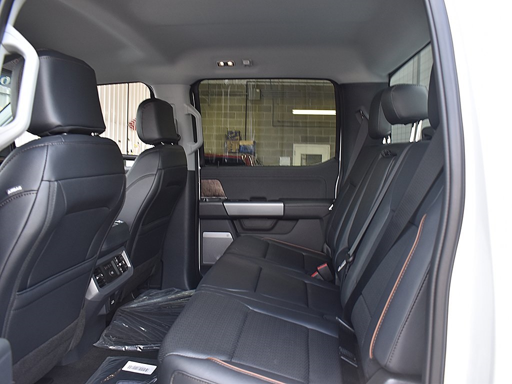 2026 Ford F-250 Lariat photo 6