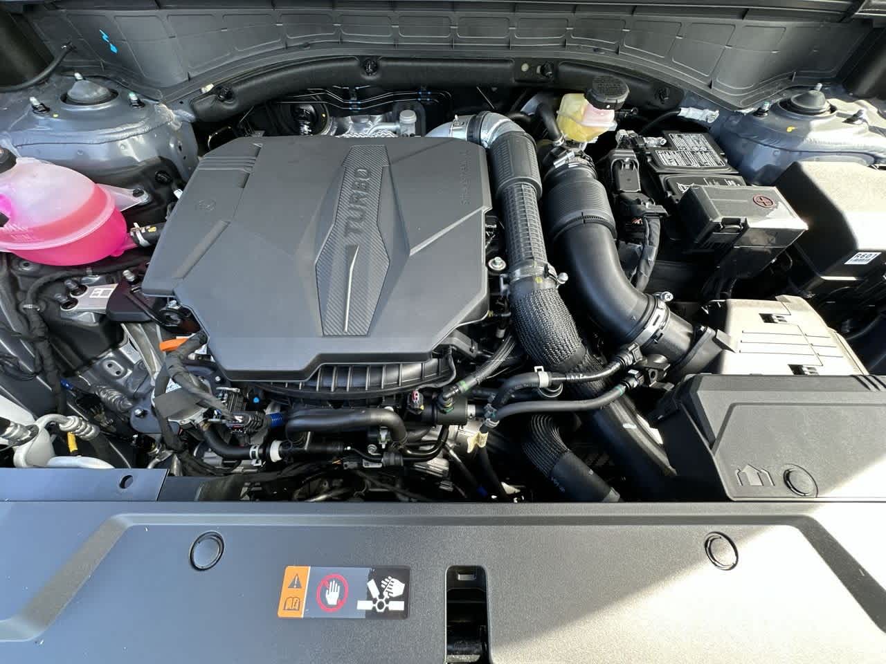 2025 Hyundai Santa Fe SEL photo 8