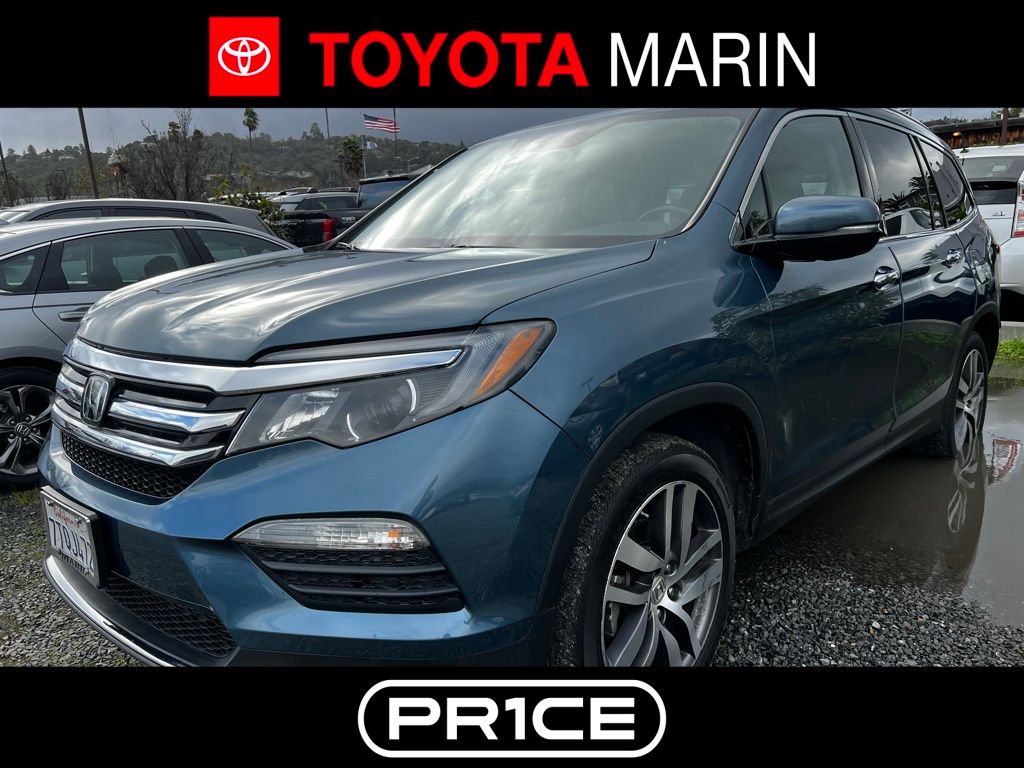 2016 Honda Pilot Touring's photo