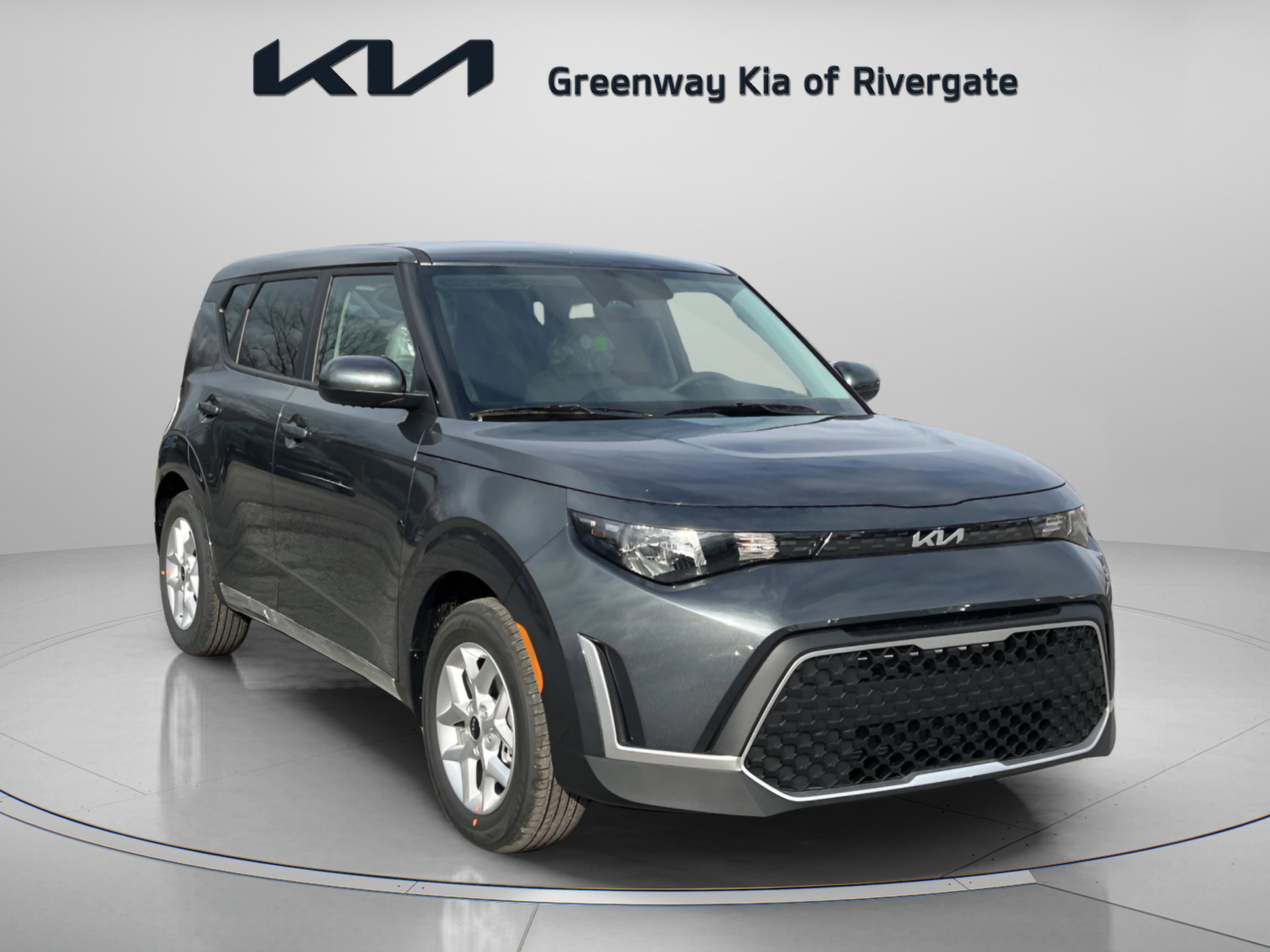 2025 Kia Soul LX's photo