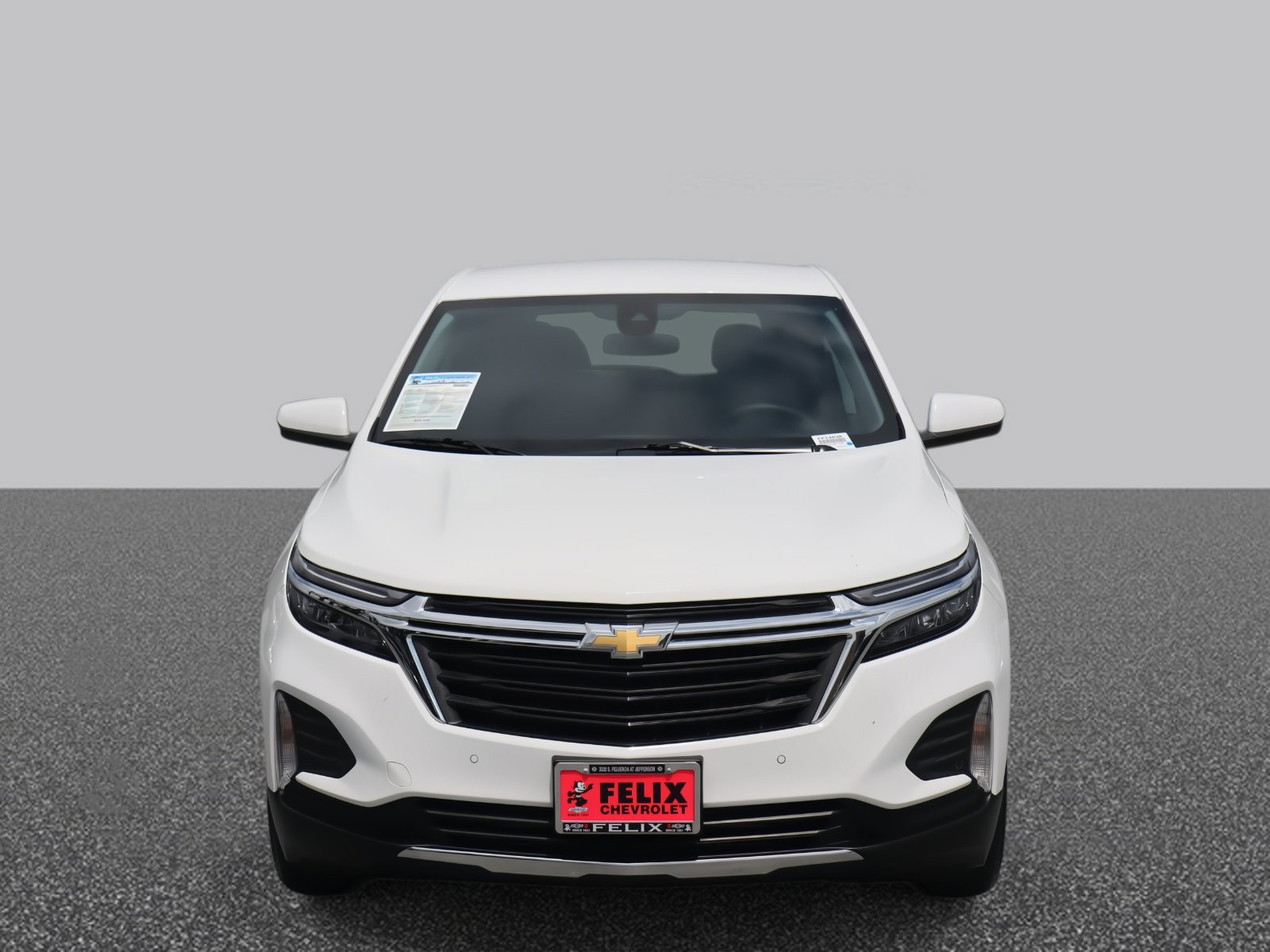 2024 Chevrolet Equinox LT photo 2