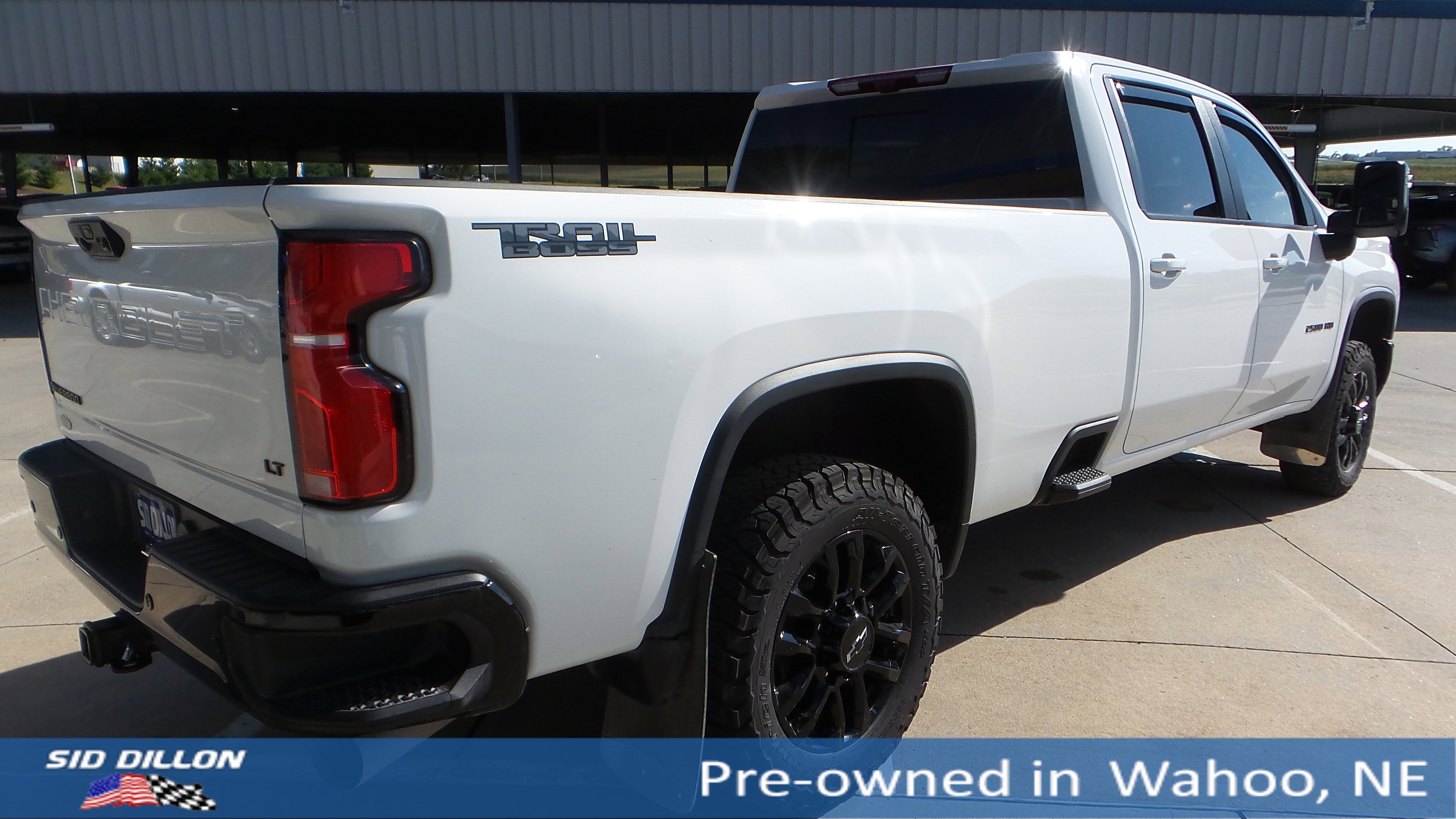 2025 Chevrolet Silverado 2500HD LT photo 4