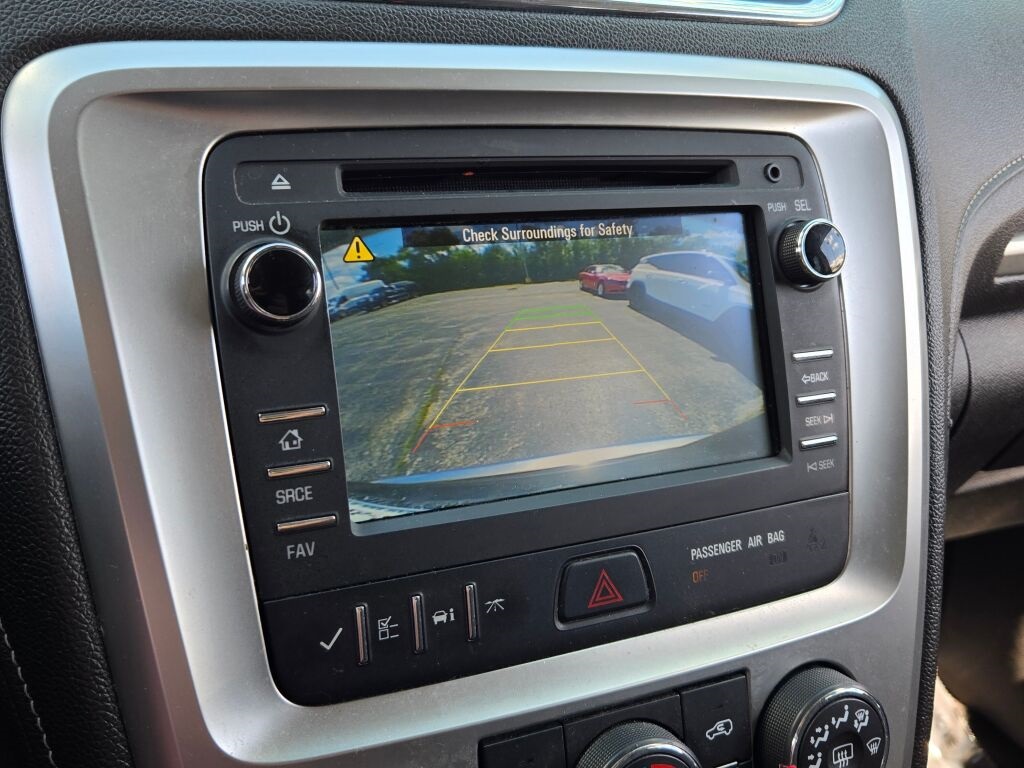 2015 Gmc Acadia SLE photo 23
