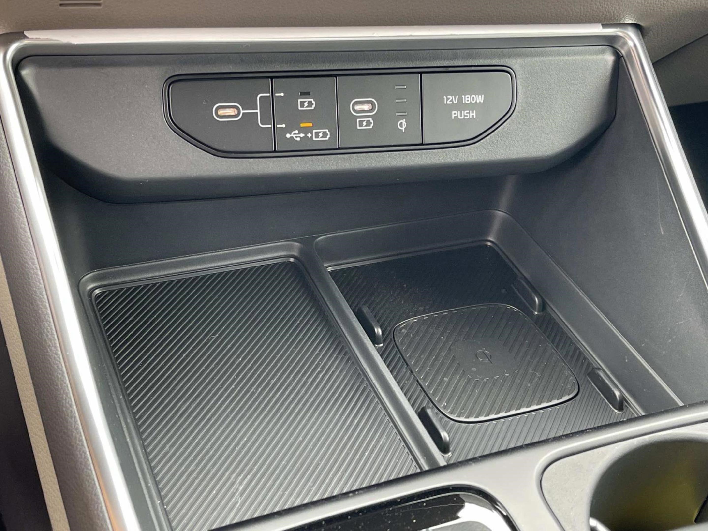 2026 Kia Carnival EX photo 27