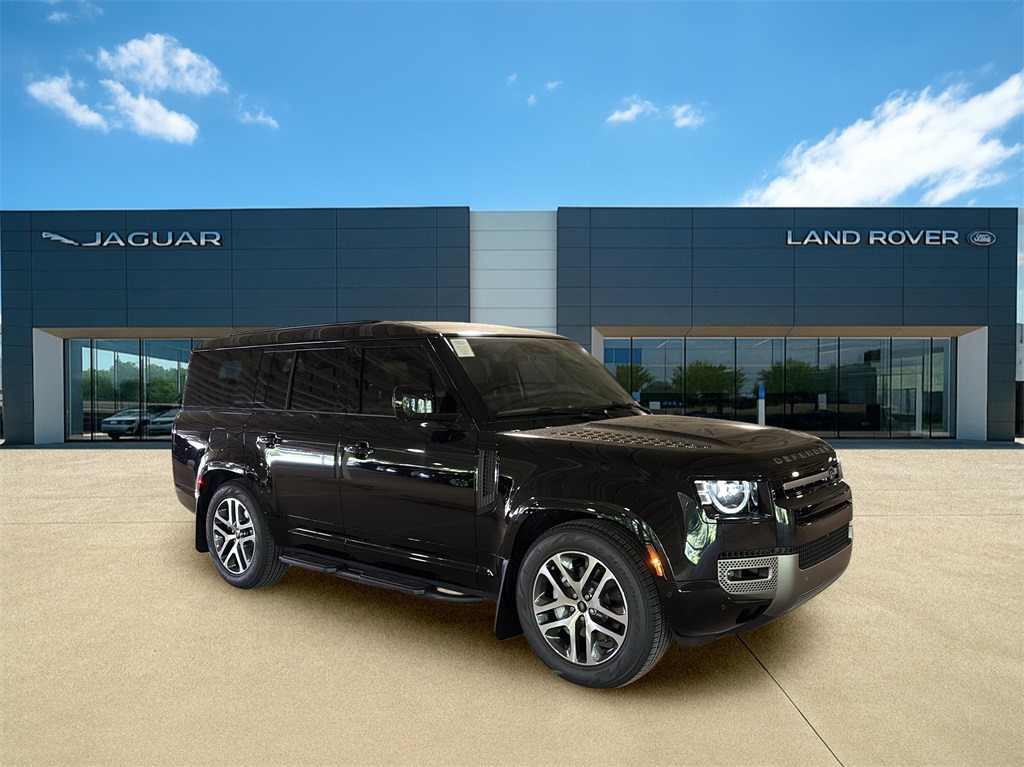 2025 Land Rover Defender 130 X-Dynamic SE photo 5