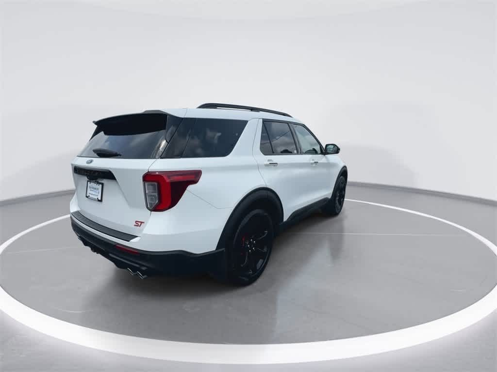 2022 Ford Explorer ST photo 8