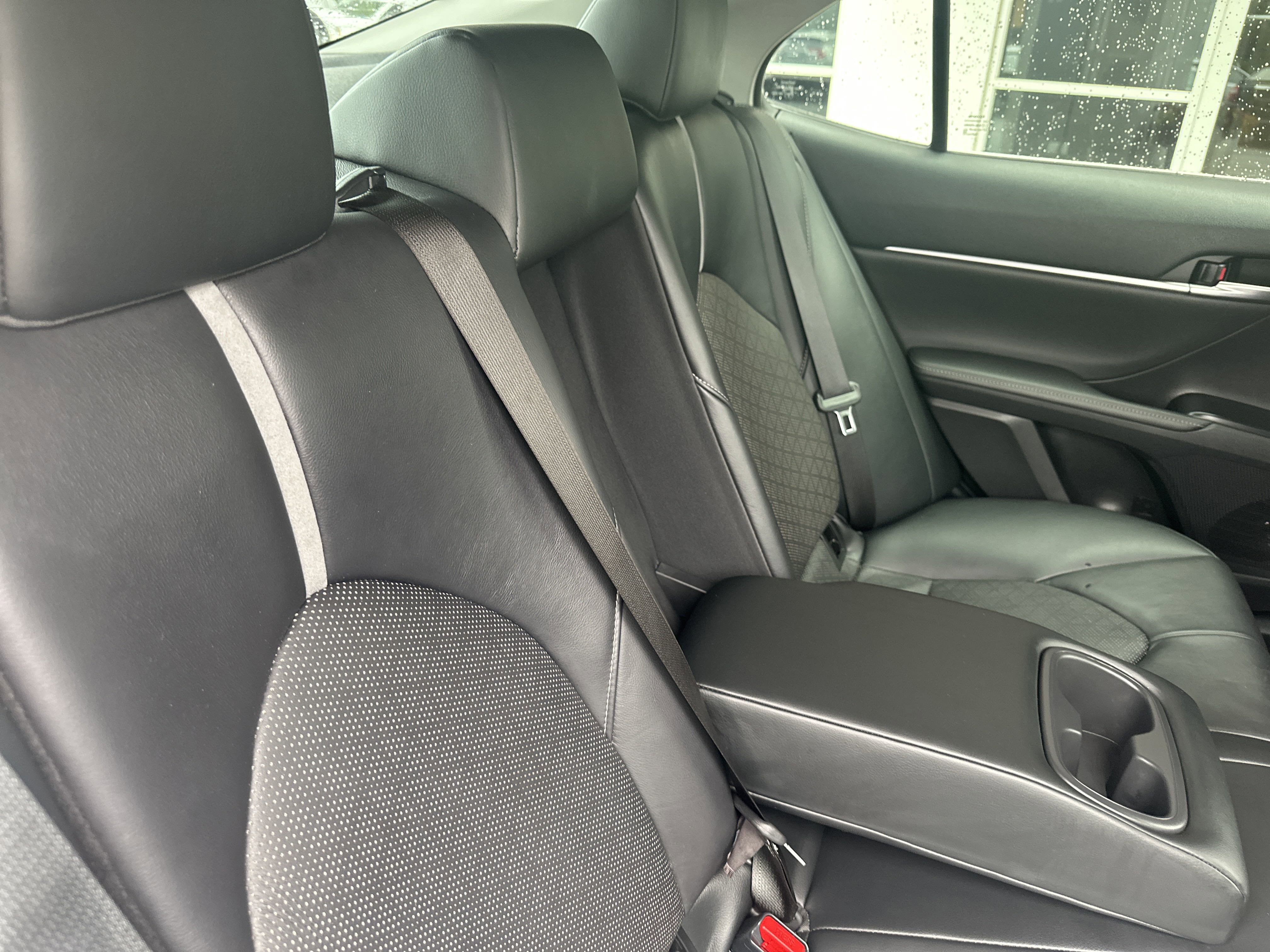 2020 Toyota Camry XSE photo 14