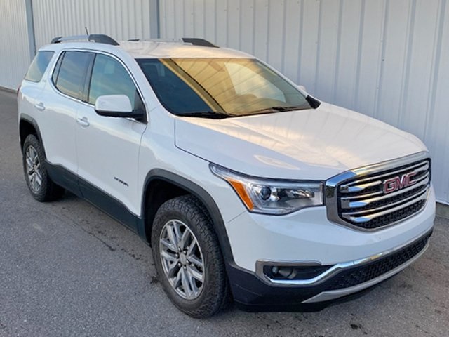 2017 Gmc Acadia SLE photo 2