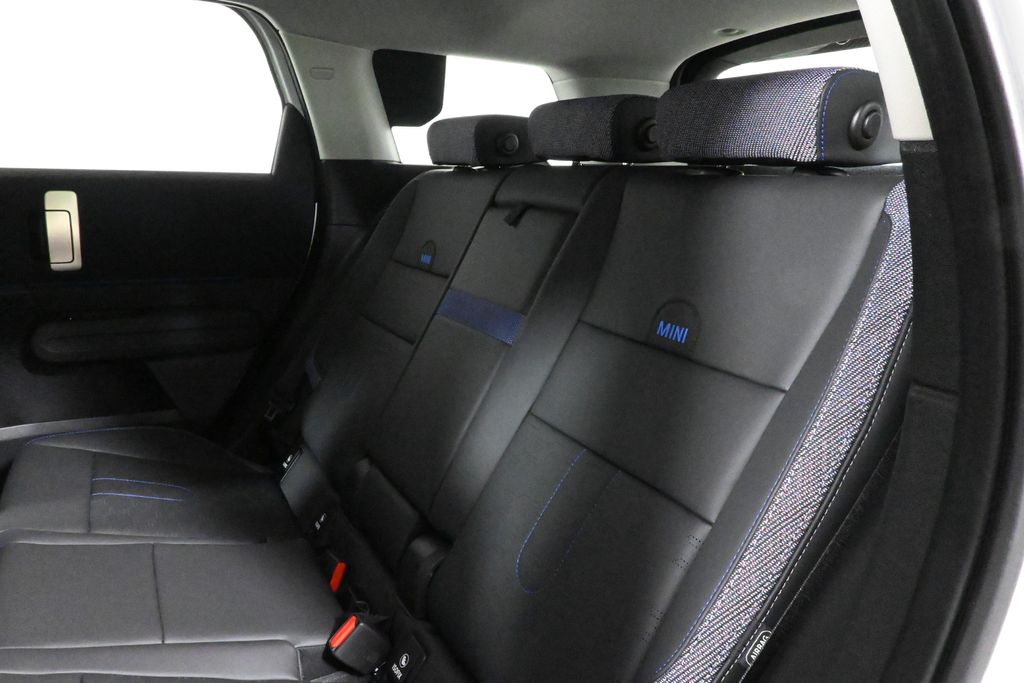 2025 Mini Cooper Base photo 4