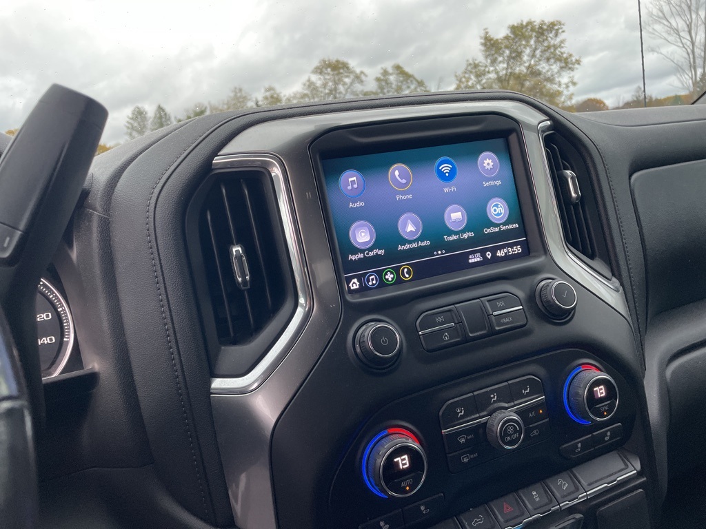 2020 Chevrolet Silverado 1500 RST photo 3