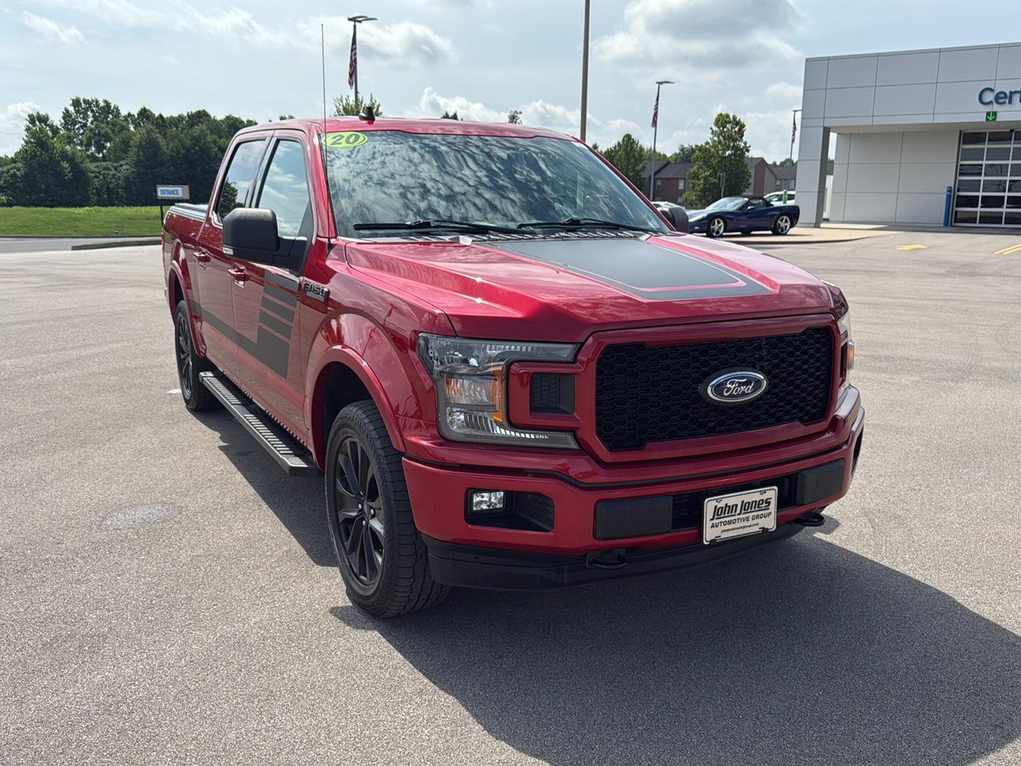2020 Ford F-150 XLT photo 2
