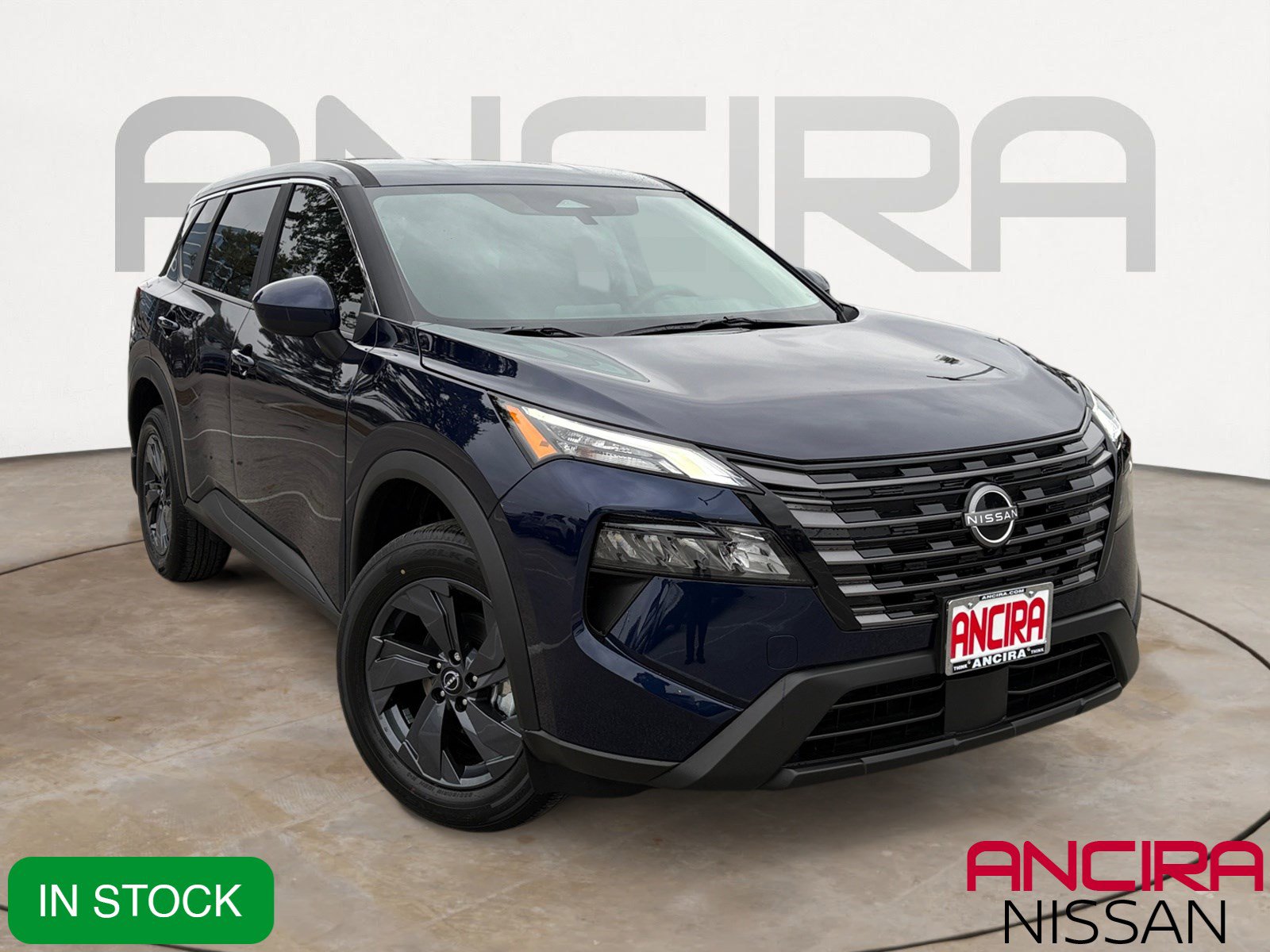 2026 Nissan Rogue SV's photo
