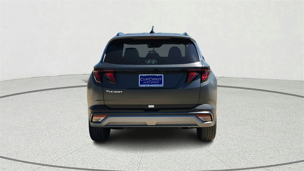 2025 Hyundai Tucson SEL photo 3
