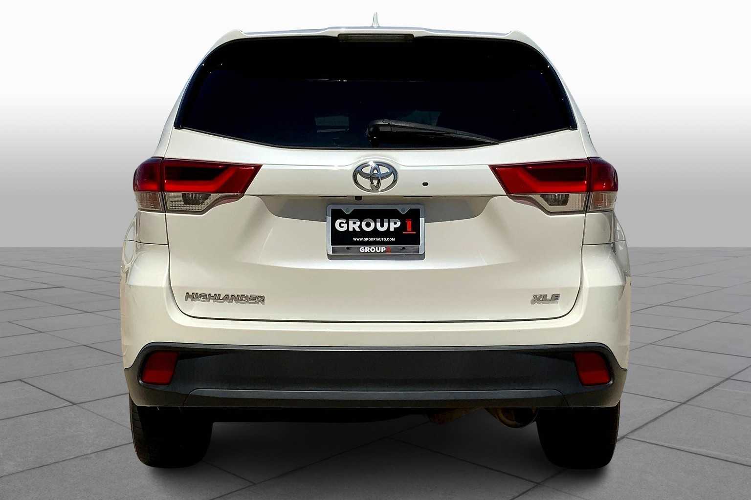 2019 Toyota Highlander XLE photo 4
