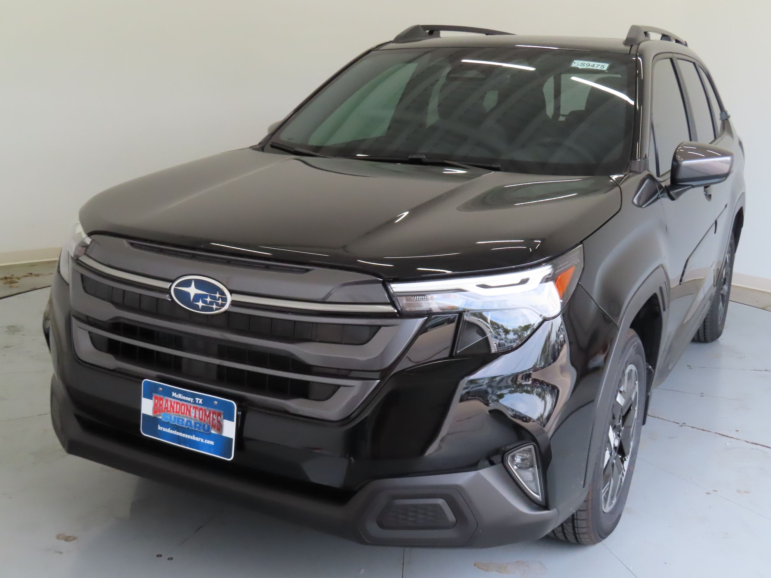 2025 Subaru Forester Premium photo 7