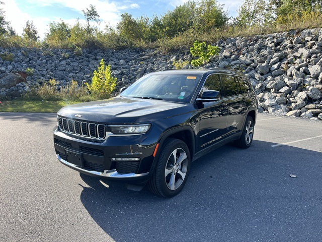 2024 Jeep Grand Cherokee Limited photo 2