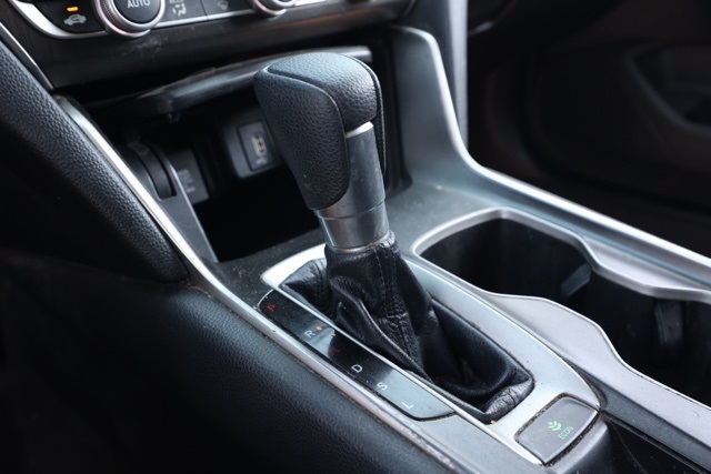 2020 Honda Accord LX photo 28