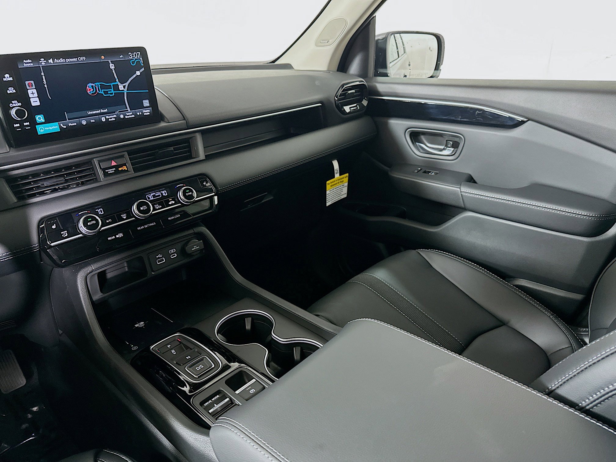 2025 Honda Pilot Touring photo 21