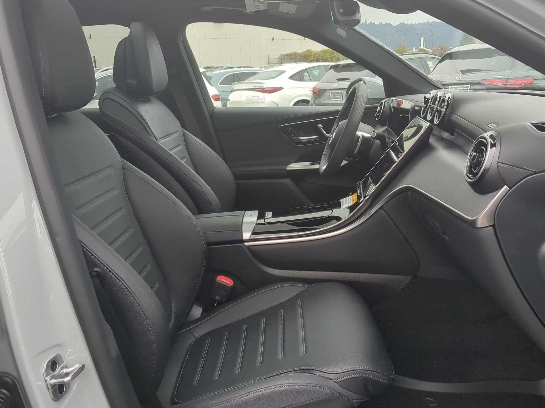 2026 Mercedes Benz GLC 350e 4MATIC photo 13