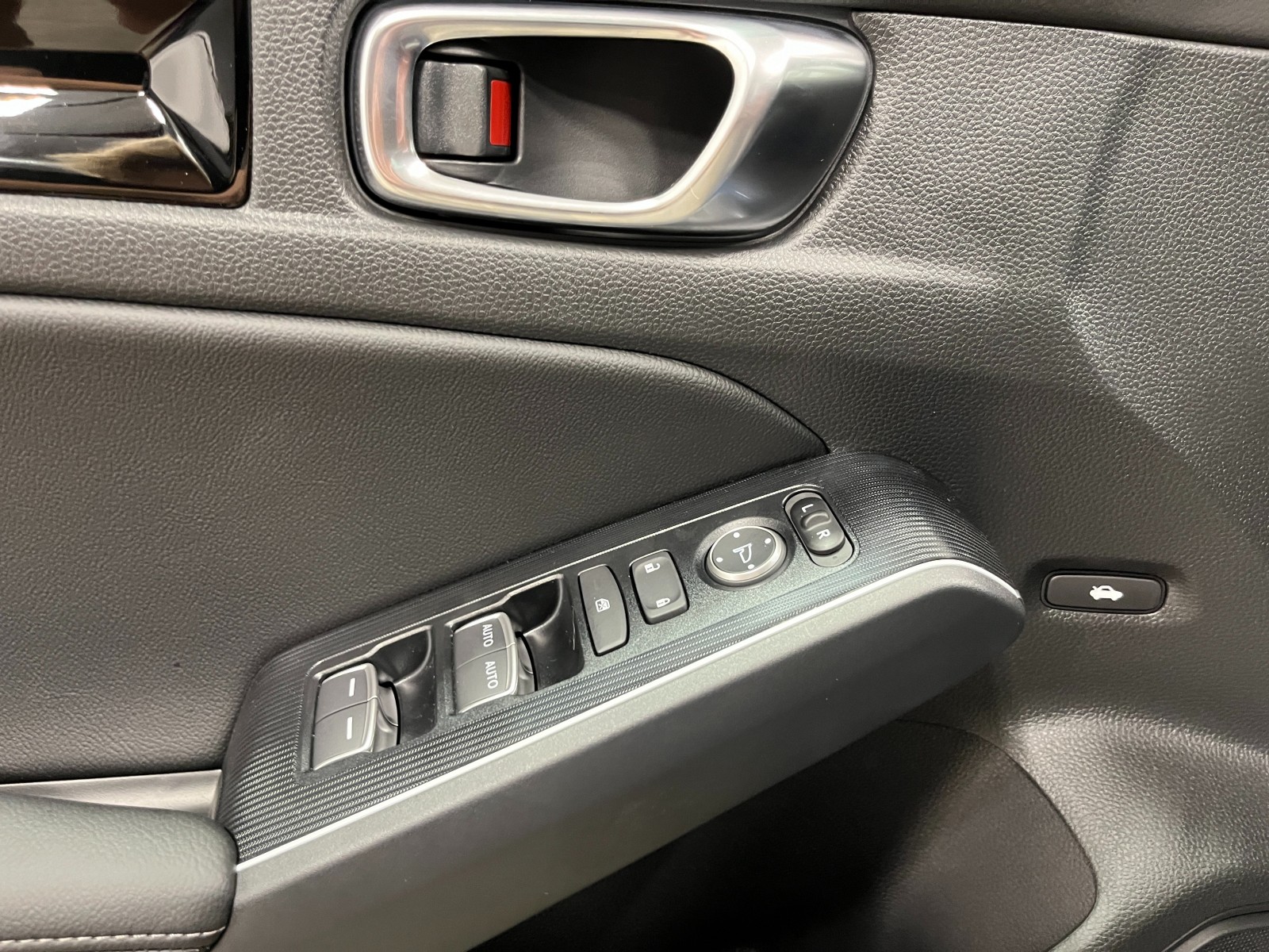 2026 Honda Civic Hybrid Sport Touring photo 14