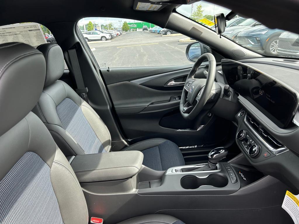 2025 Buick Envista Preferred photo 17