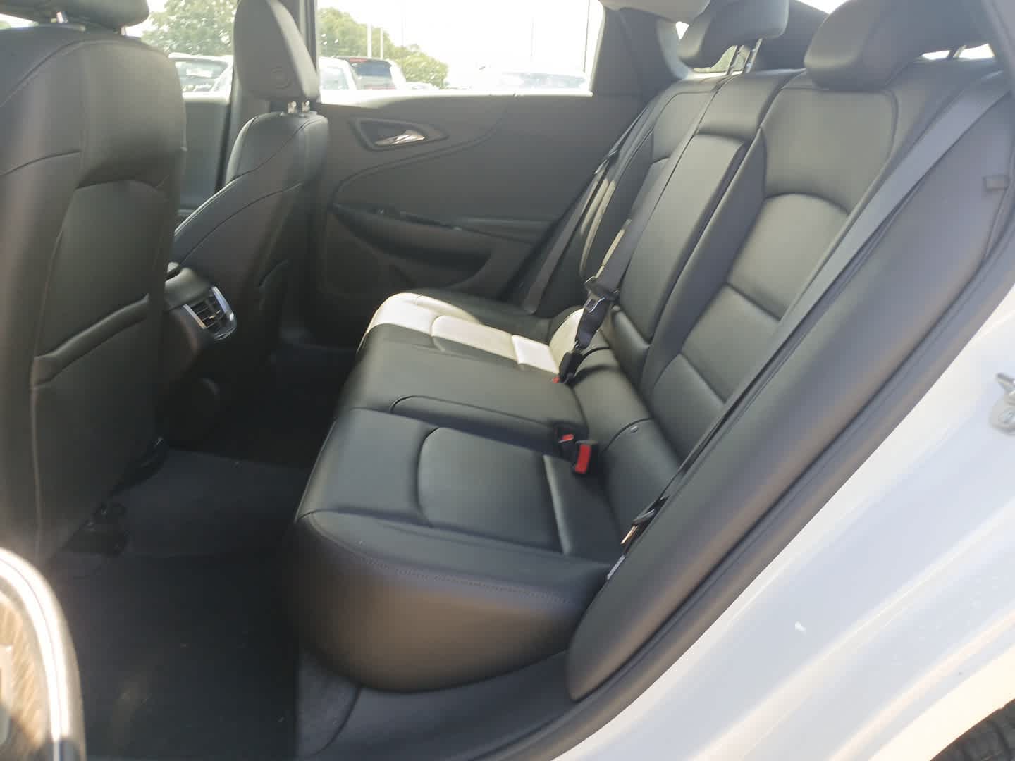 2024 Chevrolet Malibu Premier 2LT photo 7