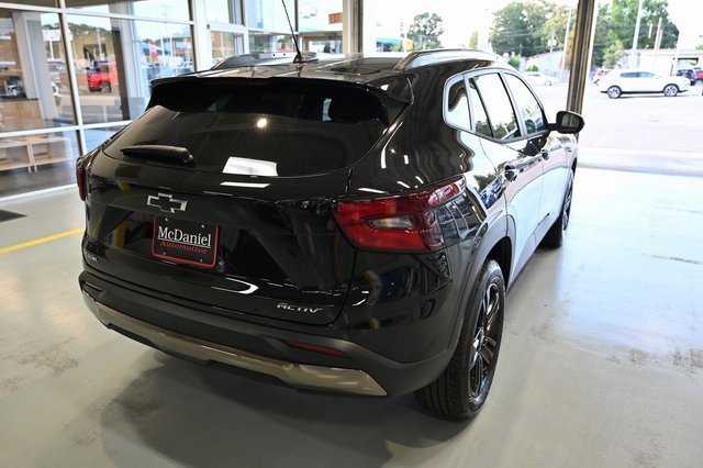 2025 Chevrolet Trax ACTIV photo 3