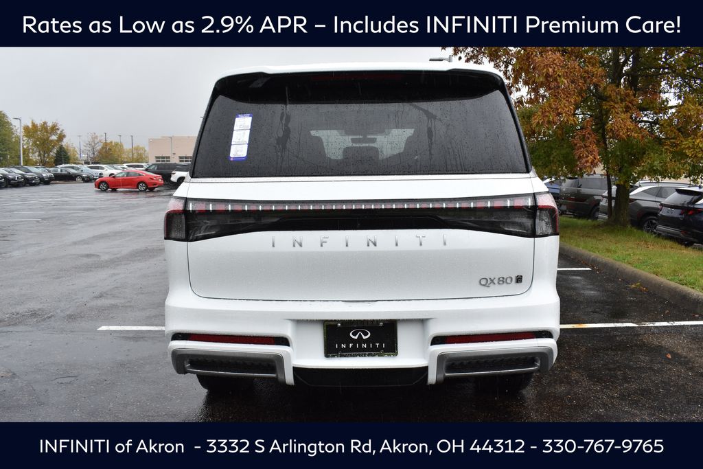 2026 Infiniti QX80 Luxe photo 4