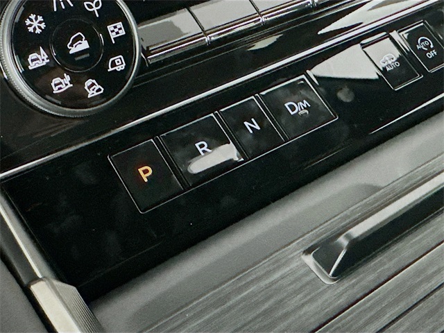 2025 Nissan Armada photo 11