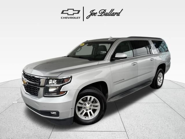 2016 Chevrolet Suburban LT's photo