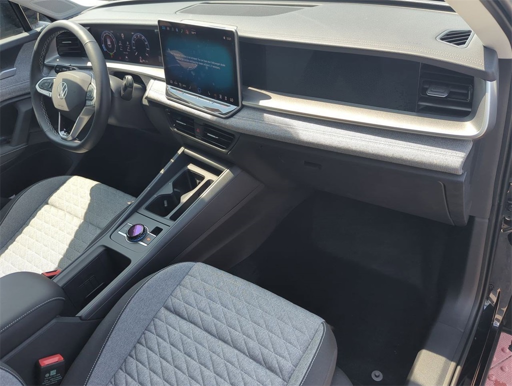 2025 Volkswagen Tiguan S photo 25