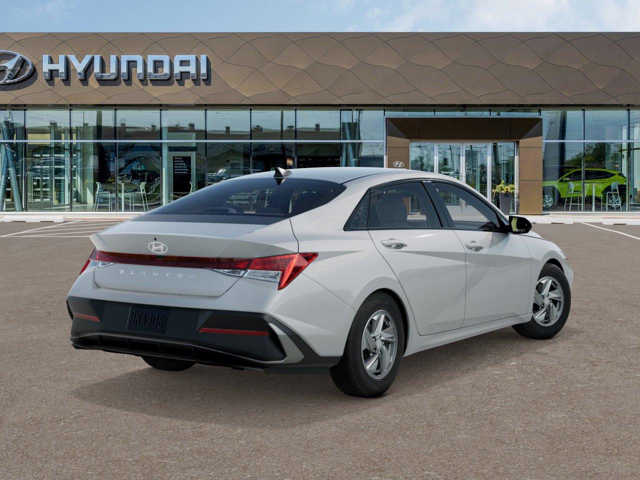 2025 Hyundai Elantra SE photo 2