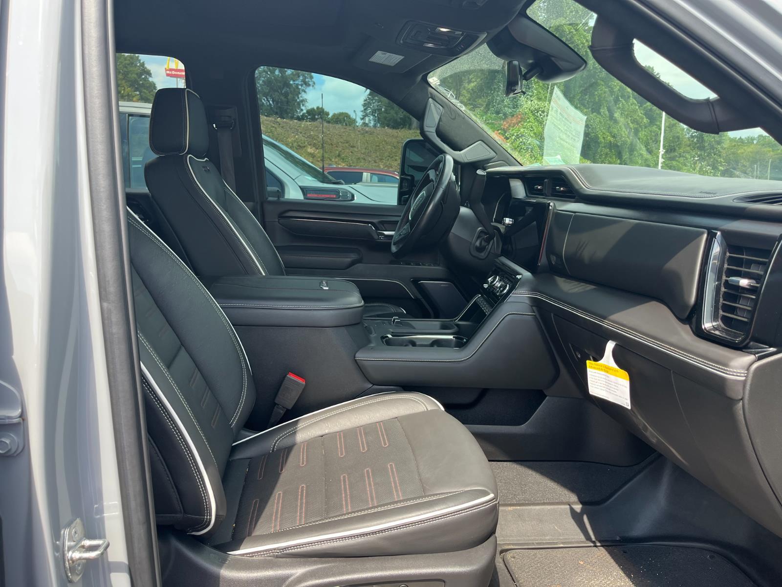 2024 Gmc Sierra 2500 HD AT4X photo 4