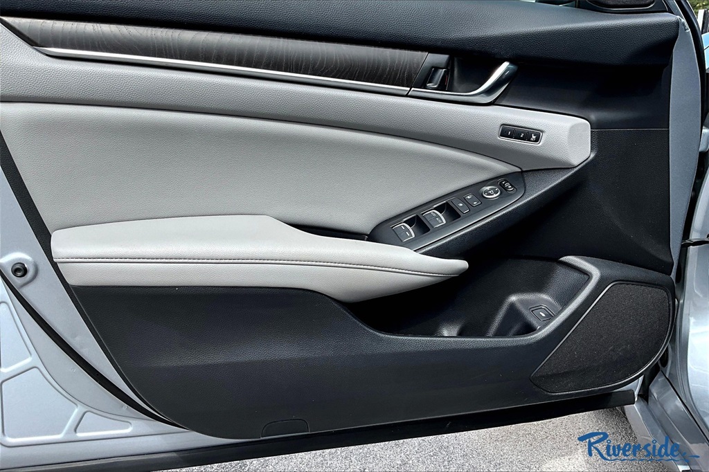 2020 Honda Accord EX-L photo 19