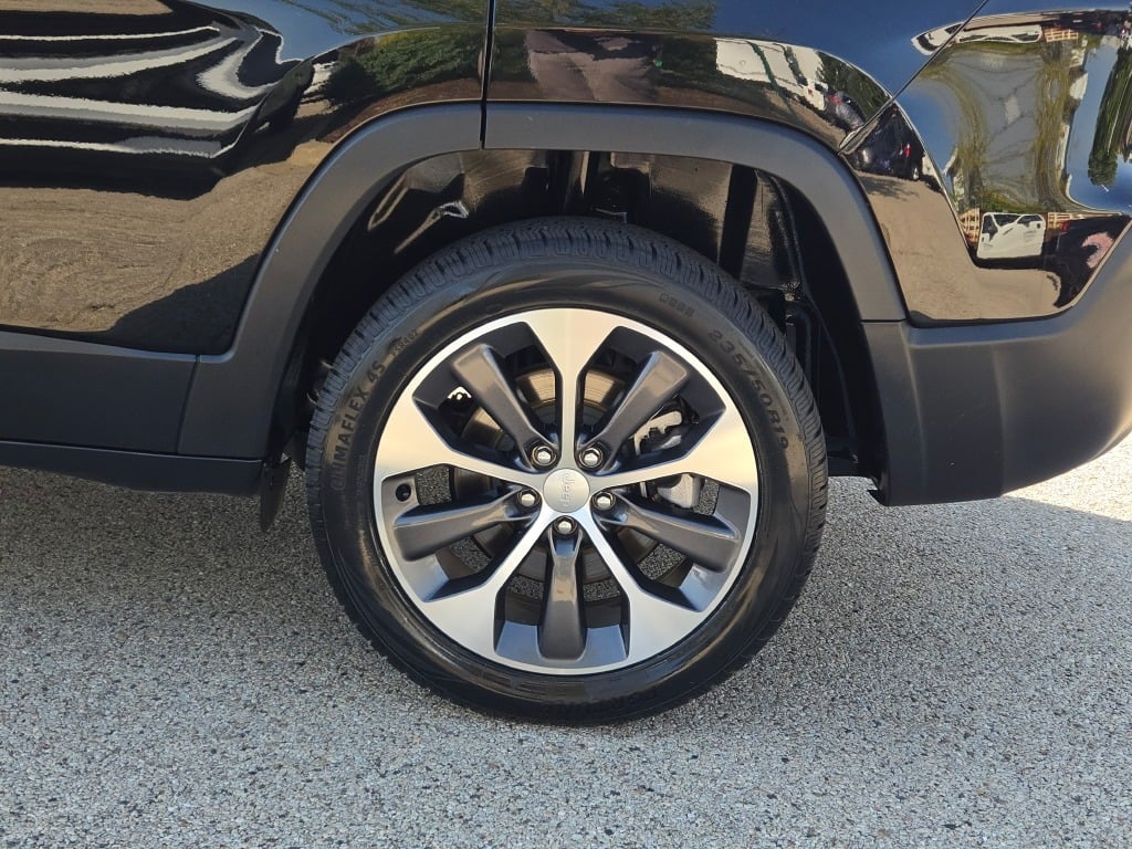 2022 Jeep Cherokee Limited photo 15