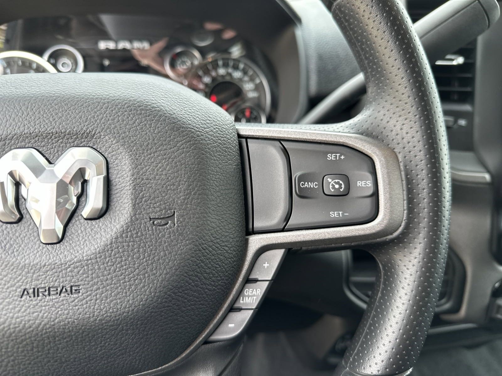 2024 Ram 2500 photo 25