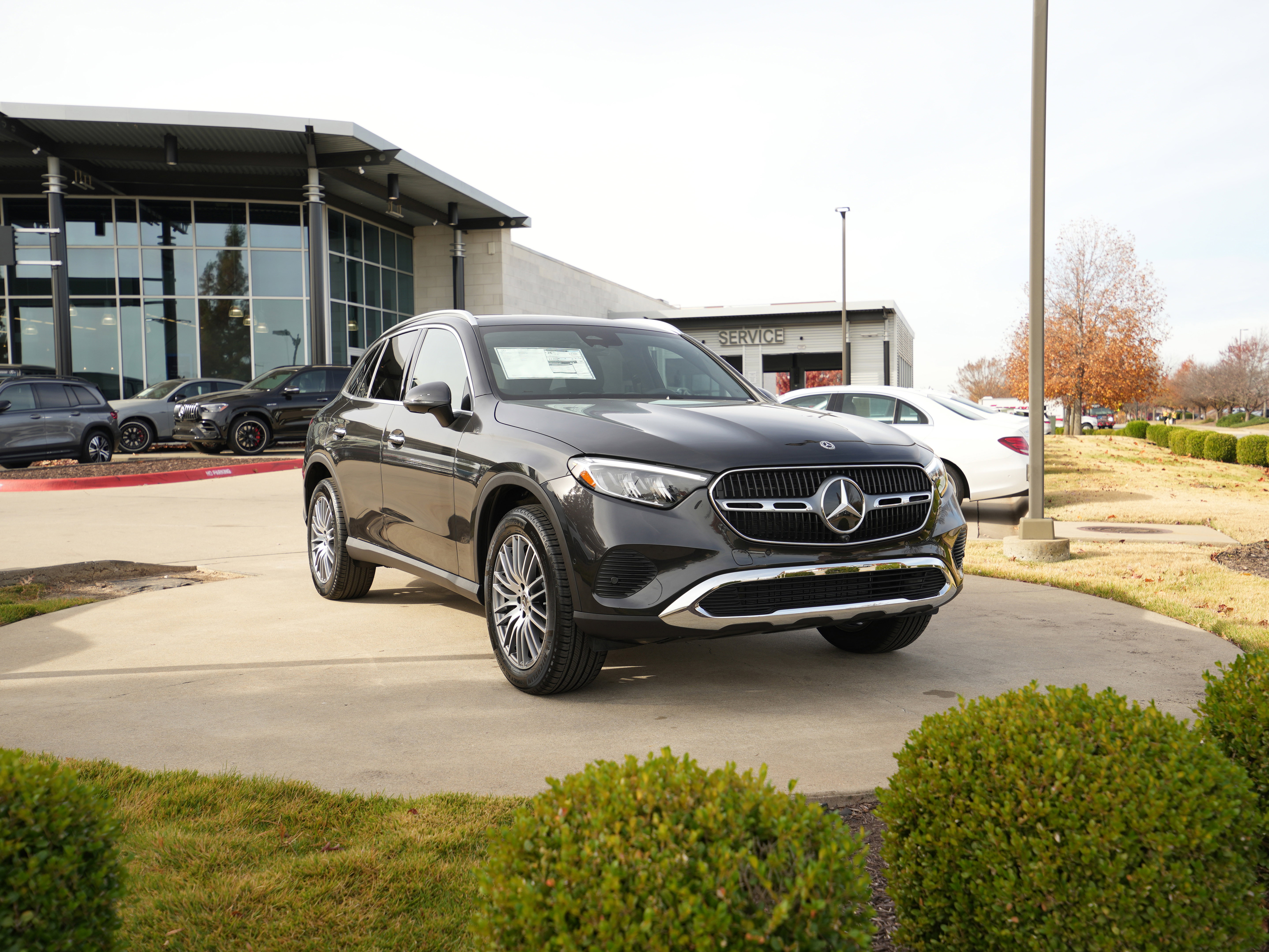 2026 Mercedes-Benz GLC Base's photo