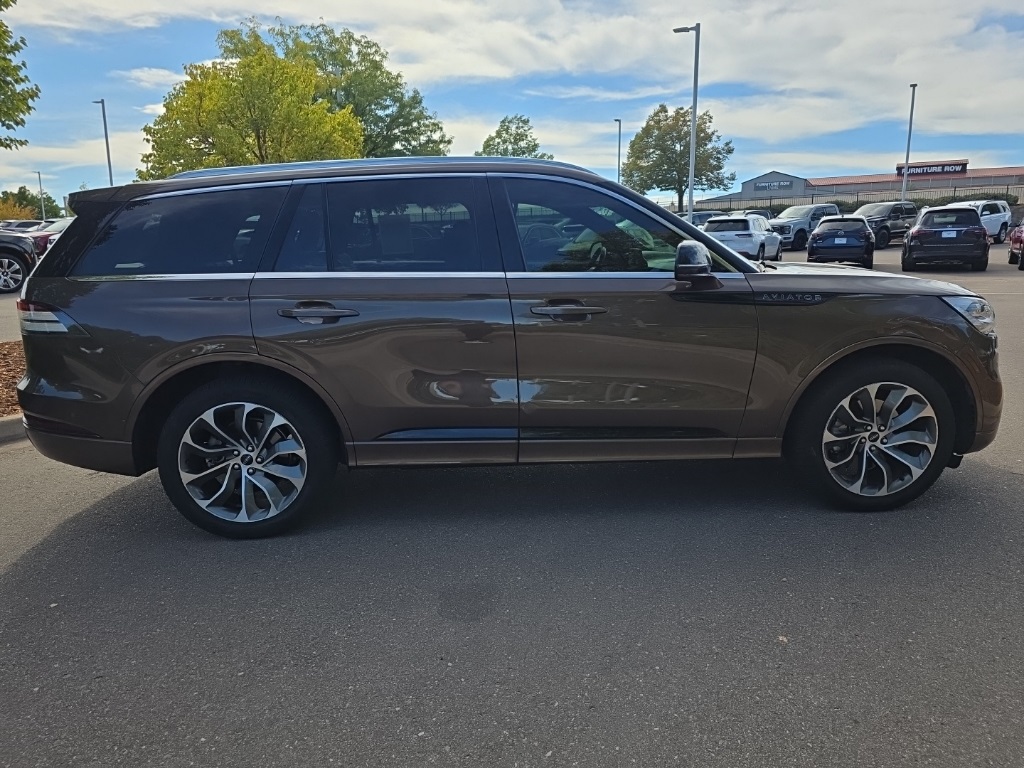 2022 Lincoln Aviator Grand Touring photo 7