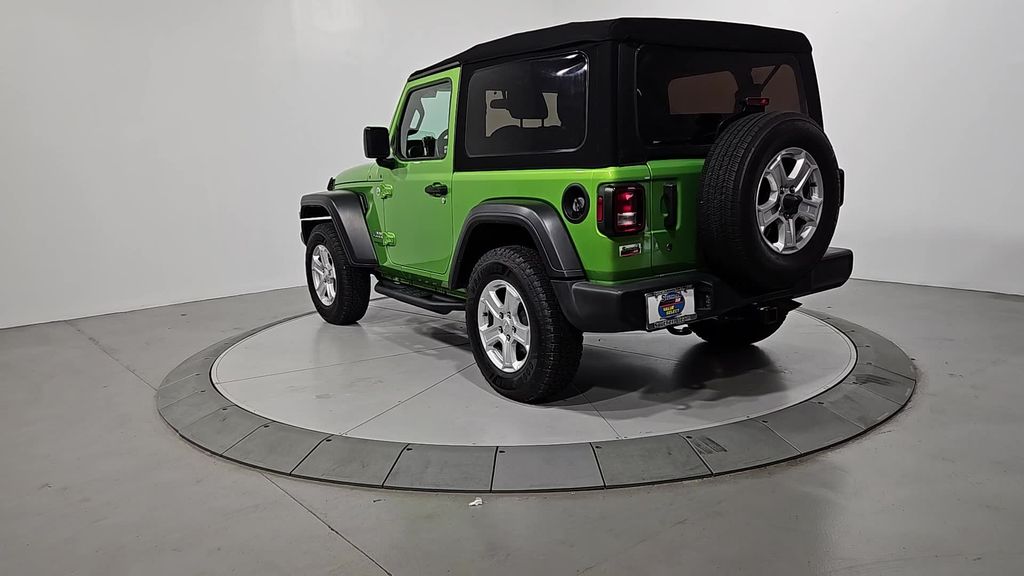 2019 Jeep Wrangler Sport S photo 3