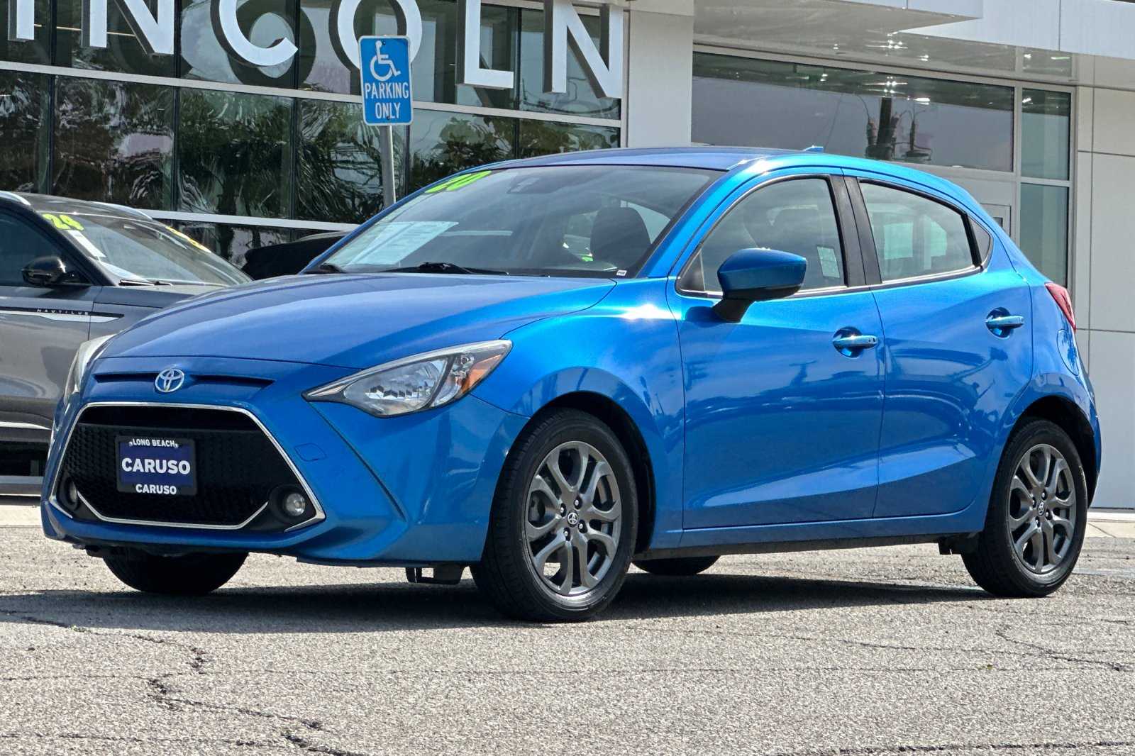 2020 Toyota Yaris LE photo 7