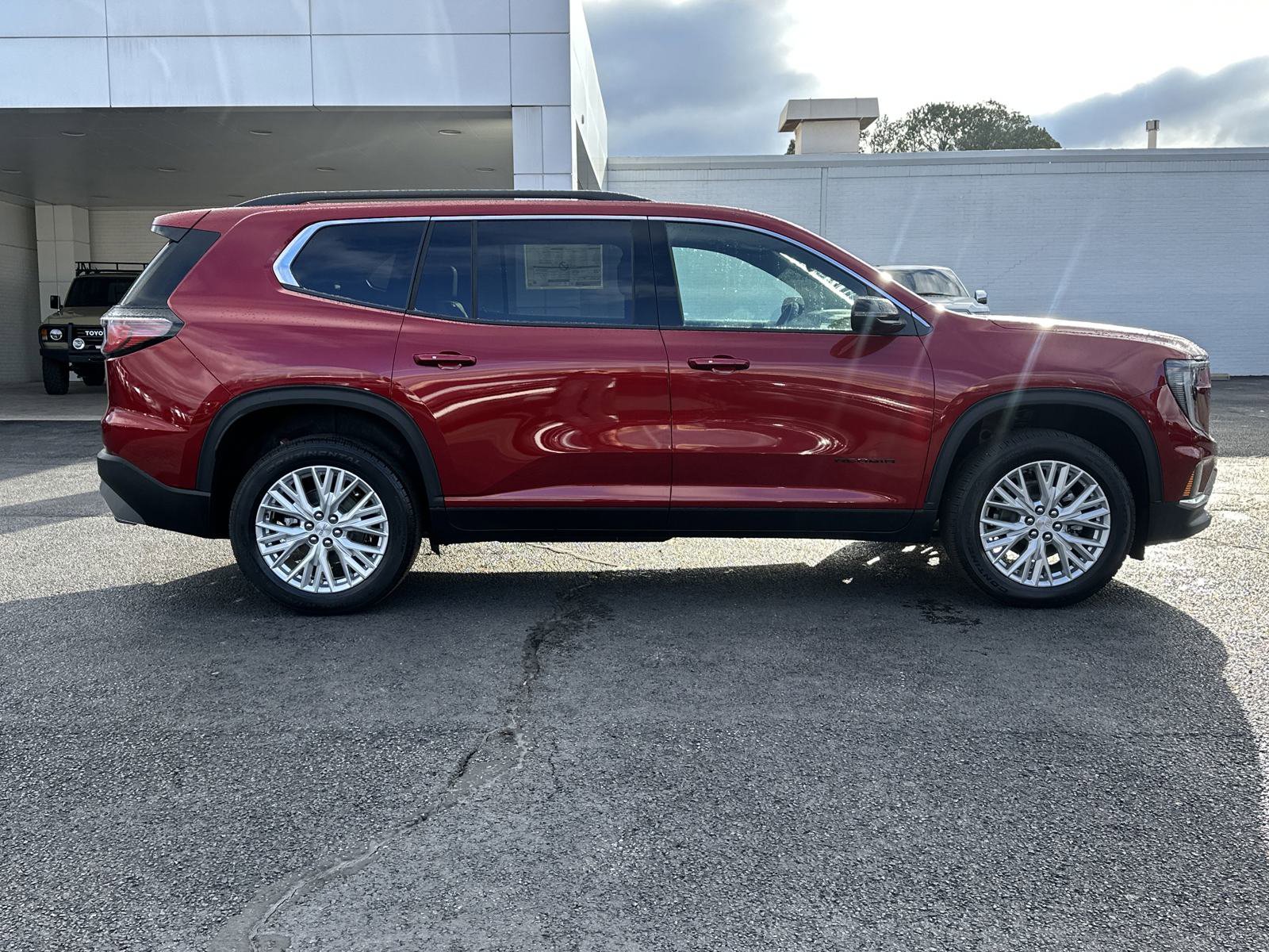 2025 Gmc Acadia Elevation photo 2