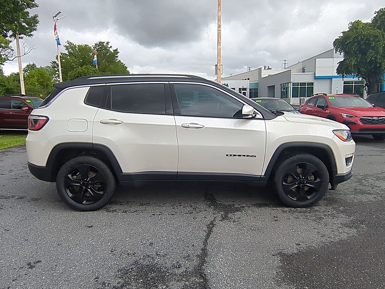 Used 2019 Jeep Compass Limited with VIN 3C4NJDCB8KT729134 for sale in Nazareth, PA
