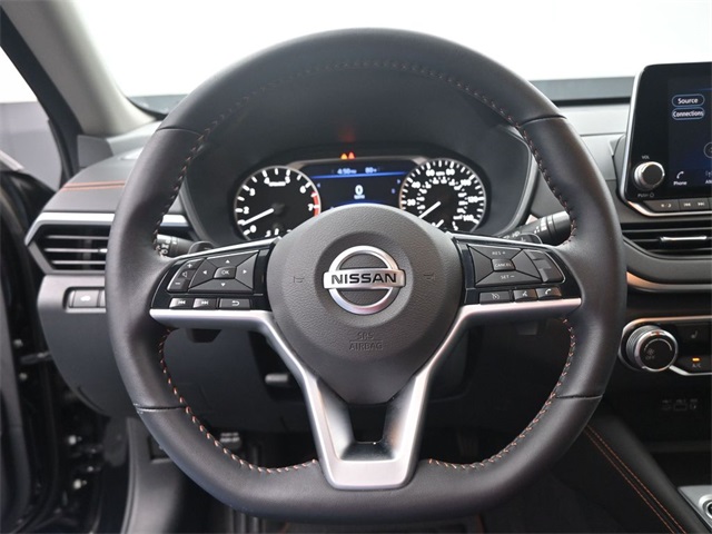 2021 Nissan Altima 2.5 SR photo 26