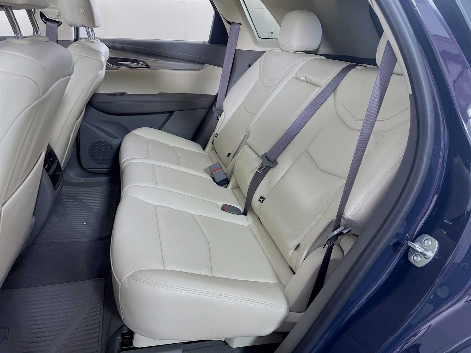 2025 Cadillac XT5 Premium Luxury photo 5