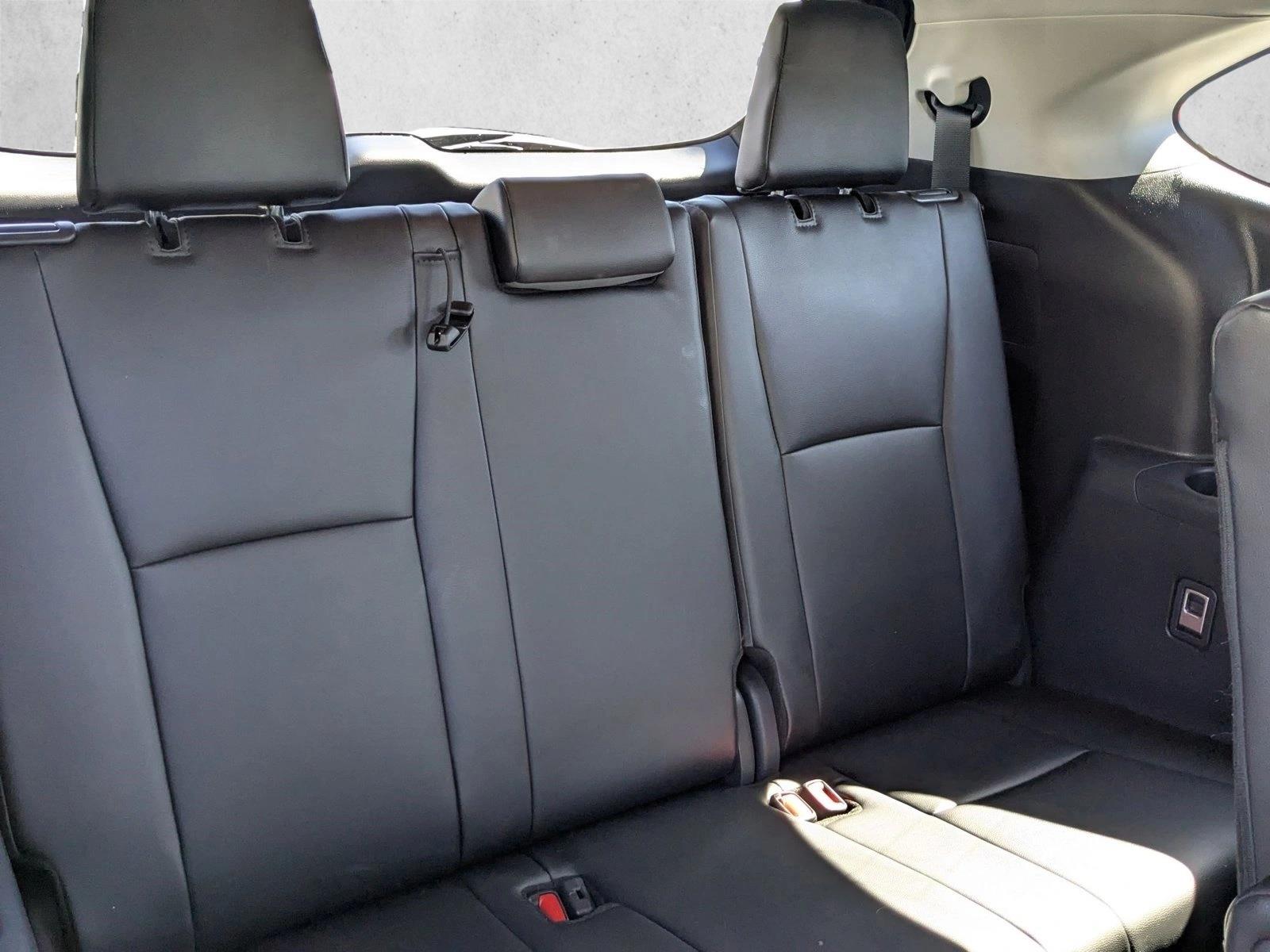 2024 Toyota Highlander Hybrid XLE photo 16