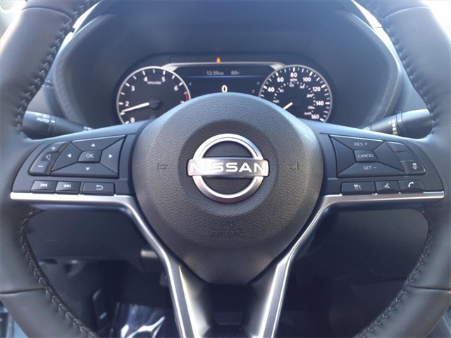 2025 Nissan Sentra SV photo 19