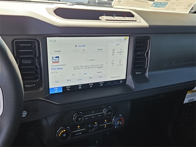 2025 Ford Bronco Base photo 18