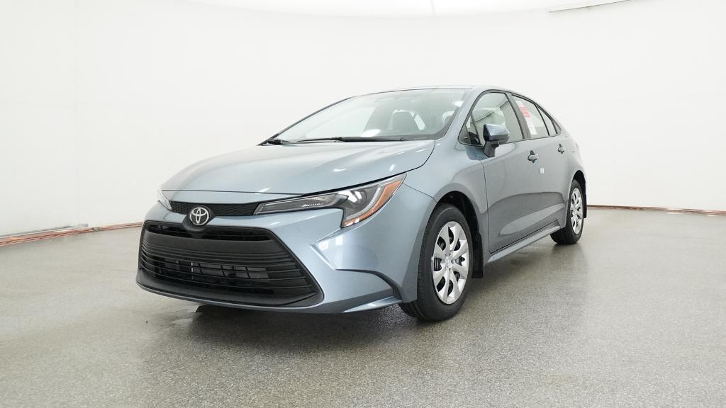 2026 Toyota Corolla LE photo 4