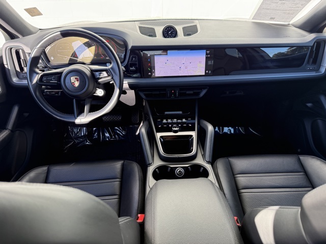 2024 Porsche Cayenne Coupe Base photo 13