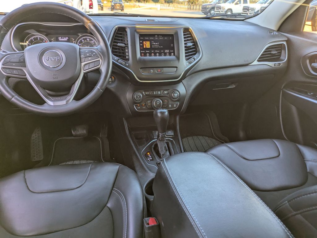 2020 Jeep Cherokee Latitude photo 19